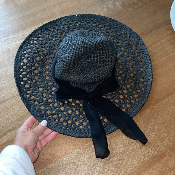 H & M Black Floppy Hat Brand New - Picture 2 of 3